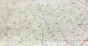 Eş yükselti eğrileri gösteren topografik harita